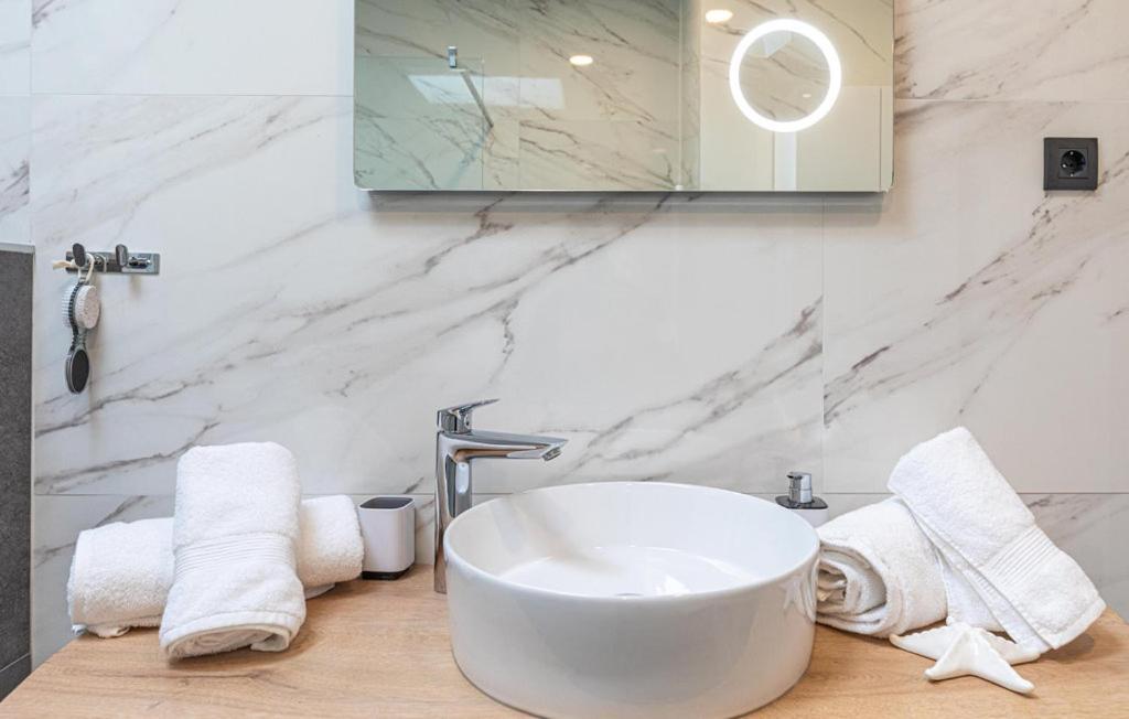 Premium Apartment With Jacuzzi Trogir Exteriör bild