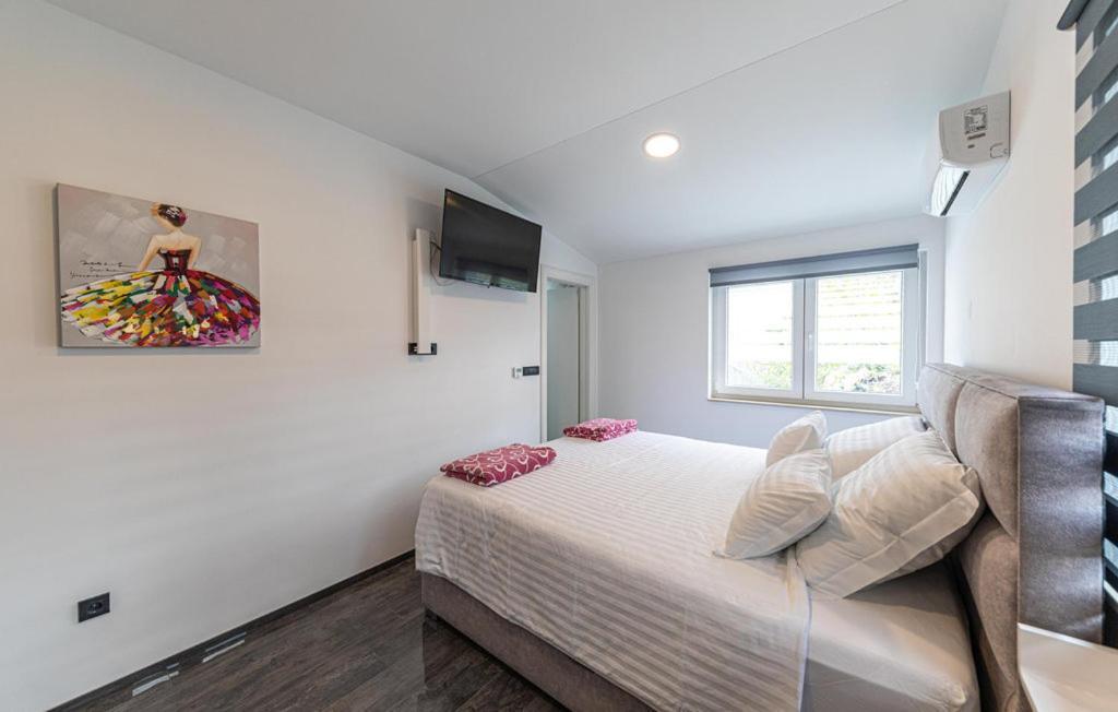 Premium Apartment With Jacuzzi Trogir Exteriör bild